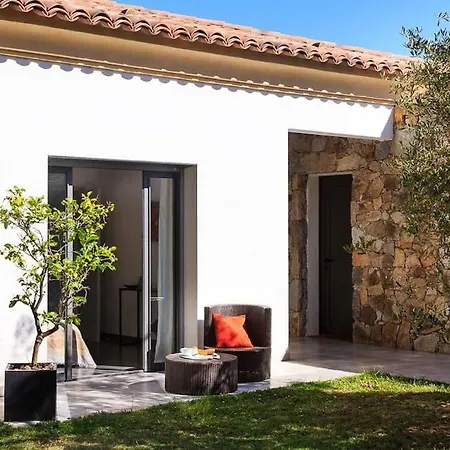 La Pinede - * Calvi (Corsica)